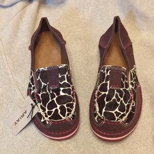 🤎❤️NWT Women's Ariat Cruisers Giraffe Print Loafers with Brown Accents Size 8 B
